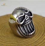 Design unique de bague décapsuleur tête de mort