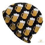 Bonnet avec motif de chopes de bière