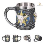 Chope de bière avec design de crâne de taureau
