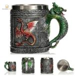 Chope de bière avec design de dragon volant