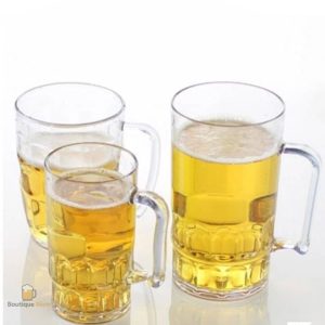 Chope de bière en plastique de plusieurs tailles