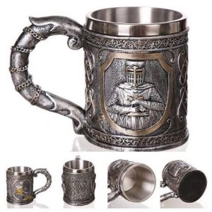 Chope de bière médiévale Templier en céramique décorative