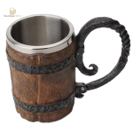 Chope viking avec motifs traditionnels en relief