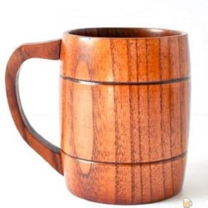 Chope en bois médiéval pour savourer votre bière
