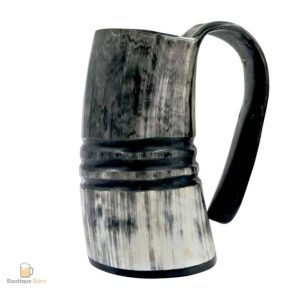 Chope en corne gravée pour savourer votre bière
