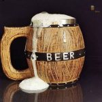 Chope de Bière en forme de tonneau, idéale pour les fêtes