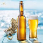 Outil pratique pour le service de la bière avec un design aigle