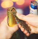 Décapsuleur en forme de train, idéal pour les amateurs de bière