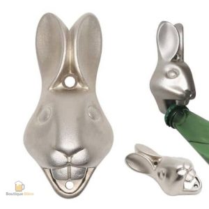Accessoire mural pratique pour ouvrir les bouteilles facilement
