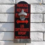 Décapsuleur mural au style vintage, pratique et esthétique