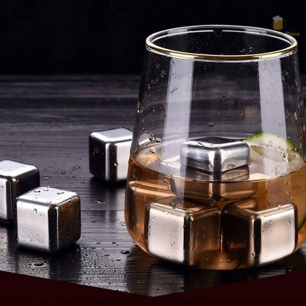 Glaçons design en acier pour les amateurs de bière