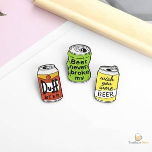 Éléments graphiques de pin's avec thème bière