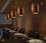 Lustre décoratif en bois pour salle de dégustation