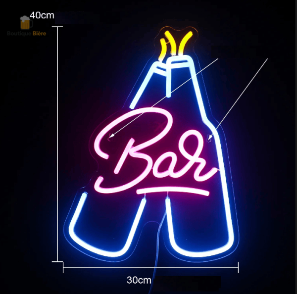 Éclairage néon pour bar, ambiance festive avec design bouteilles