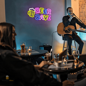 Éclairage néon pour cave à bière, style moderne et attrayant