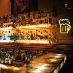 Néon bar avec motif chope de bière lumineux