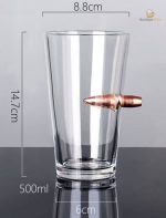 Pinte pare-balle en verre pour une bière rafraîchissante