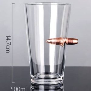 Pinte pare-balle en verre pour une bière rafraîchissante