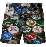 Élégance et humour réunis dans un short de bière