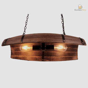 Lampe en bois qui évoque l'univers de la bière