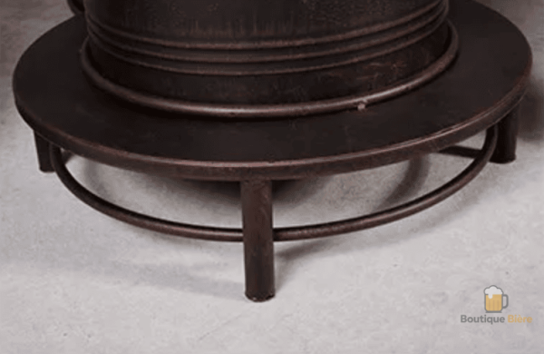 Table haute en forme de baril, idéale pour les soirées